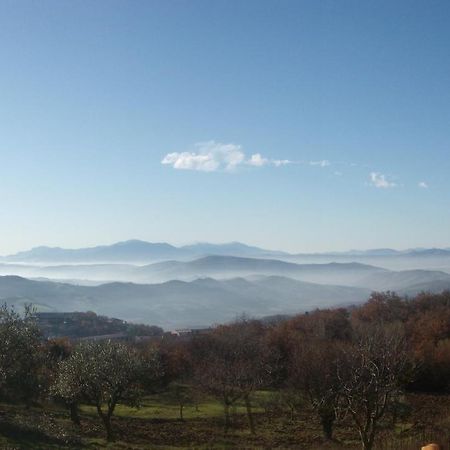 Aia Di Lazzaro Agriturismo Casalbore エクステリア 写真