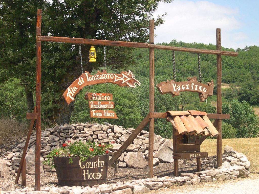 Aia Di Lazzaro Agriturismo Casalbore エクステリア 写真