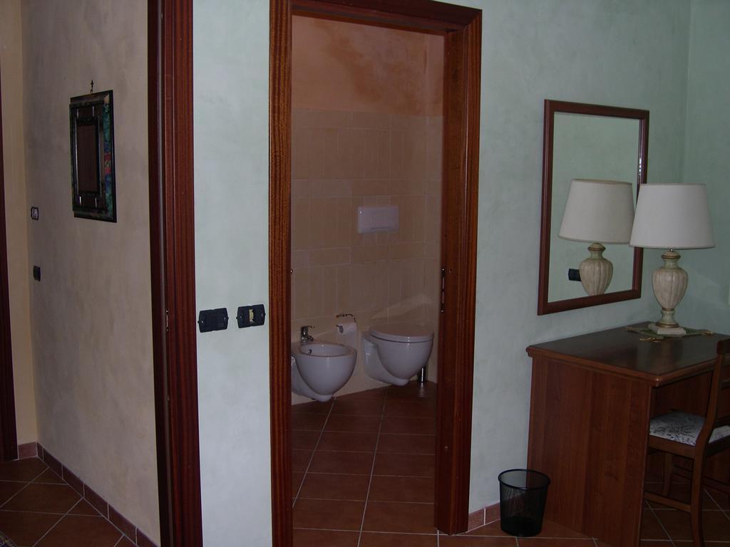 Aia Di Lazzaro Agriturismo Casalbore 部屋 写真