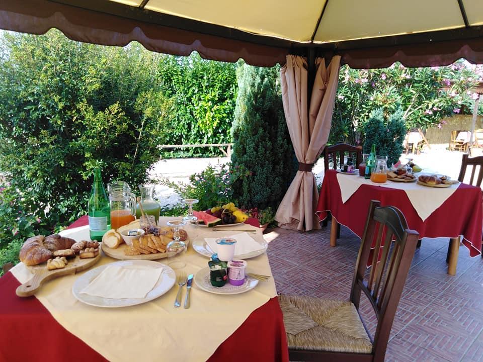 Aia Di Lazzaro Agriturismo Casalbore エクステリア 写真
