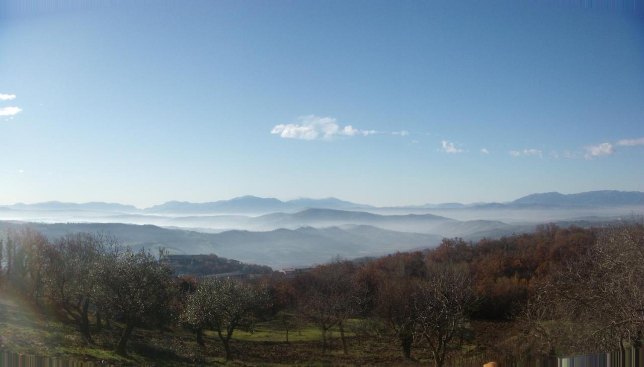 Aia Di Lazzaro Agriturismo Casalbore エクステリア 写真